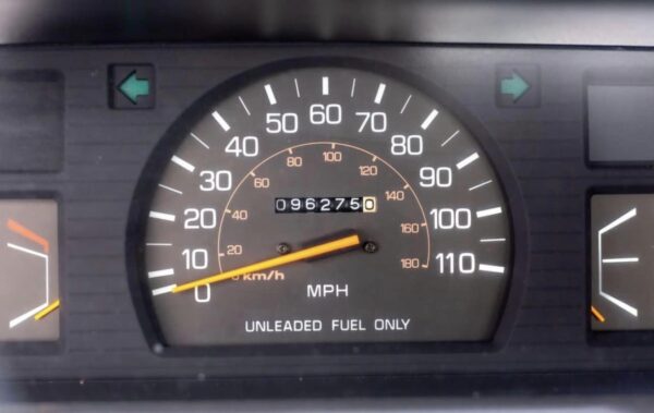 1987 Toyota Pickup 4×4 - Image 4