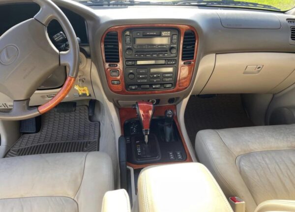 2000 Lexus LX 470 - Image 5