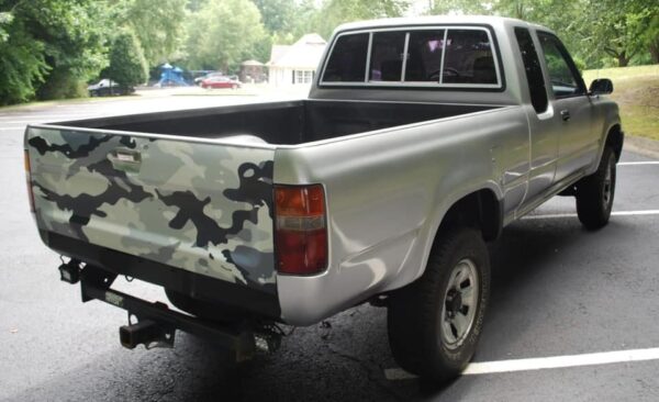 1989 Toyota Pickup SR5 XtraCab 4x4 - Image 5