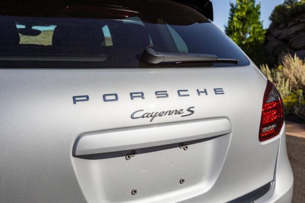 2012 Porsche Cayenne S - Image 16