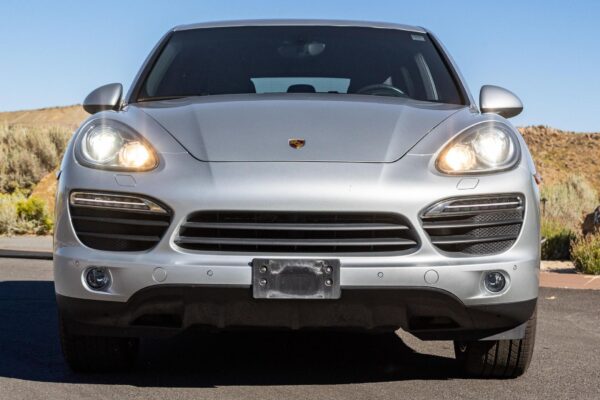 2012 Porsche Cayenne S - Image 9