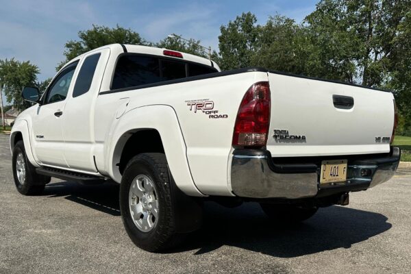 2010 Toyota Tacoma TRD Off-Road Access Cab 4x4 - Image 10