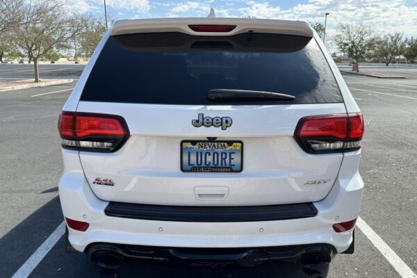 2016 Jeep Grand Cherokee SRT - Image 7