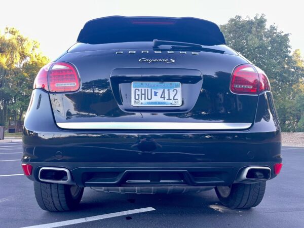 2011 Porsche Cayenne S - Image 16