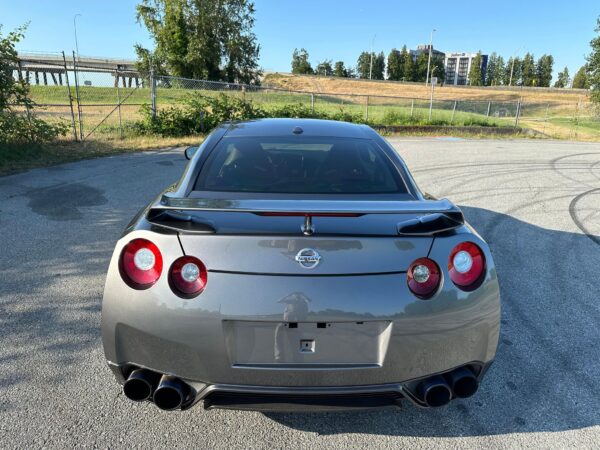 2014 Nissan GT-R Premium - Image 21