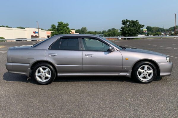 1999 Nissan Skyline GT Sedan - Image 3