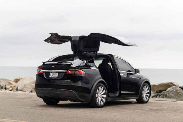 2020 Tesla Model X Long Range Plus - Image 18