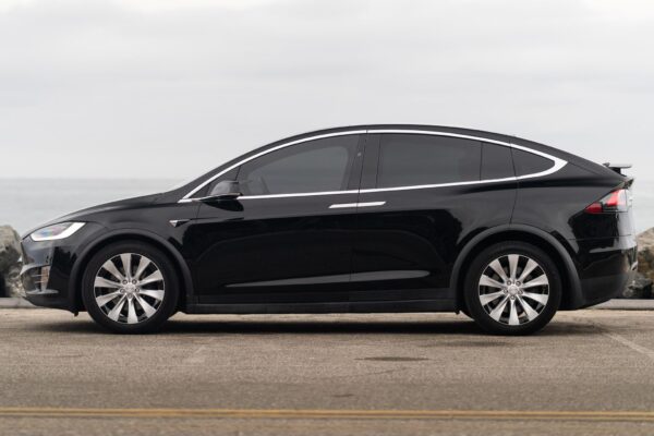 2020 Tesla Model X Long Range Plus - Image 31