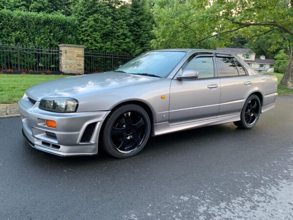1998 Nissan Skyline 25GT-X Sedan - Image 10