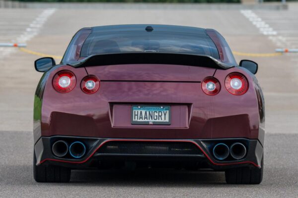 2009 Nissan GT-R - Image 10