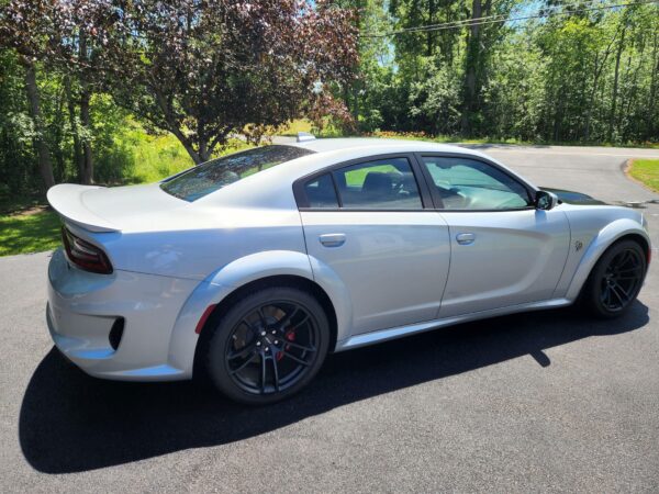 2021 Dodge Charger SRT Hellcat Widebody - Image 9