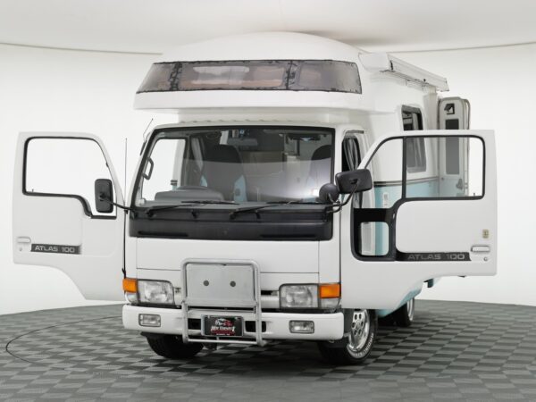 1994 Nissan Atlas 100 Camper - Image 3