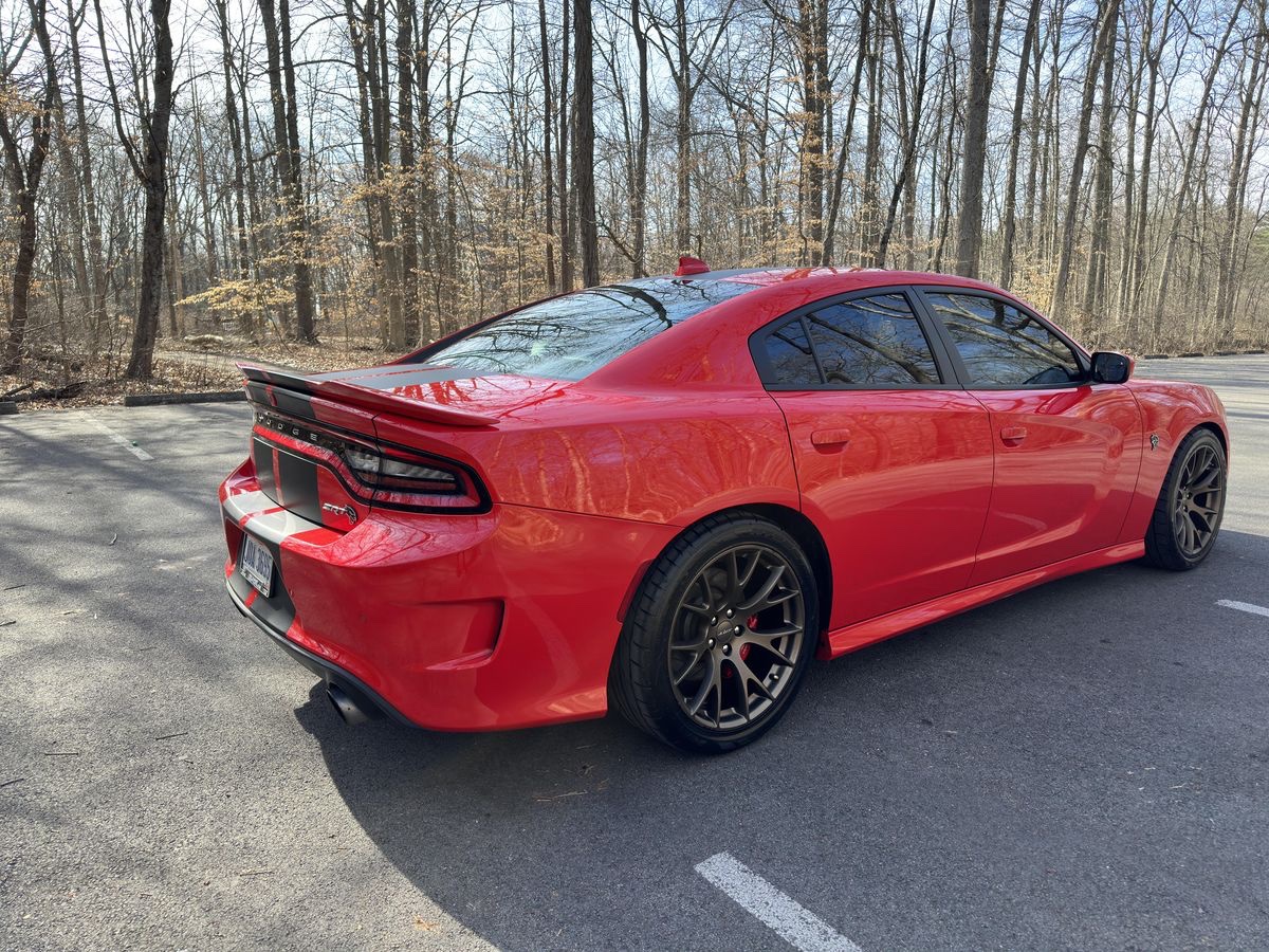 2017 Dodge Charger SRT Hellcat - Image 6