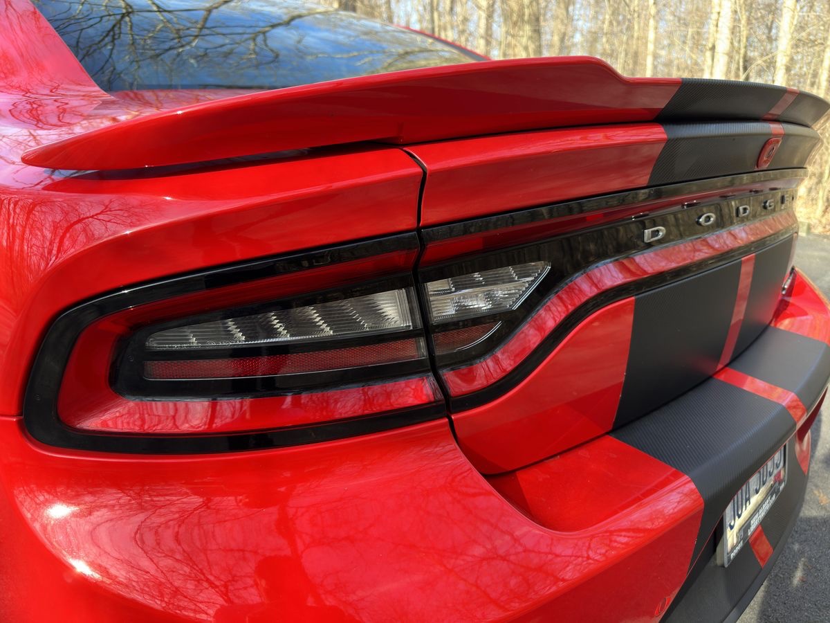 2017 Dodge Charger SRT Hellcat - Image 10