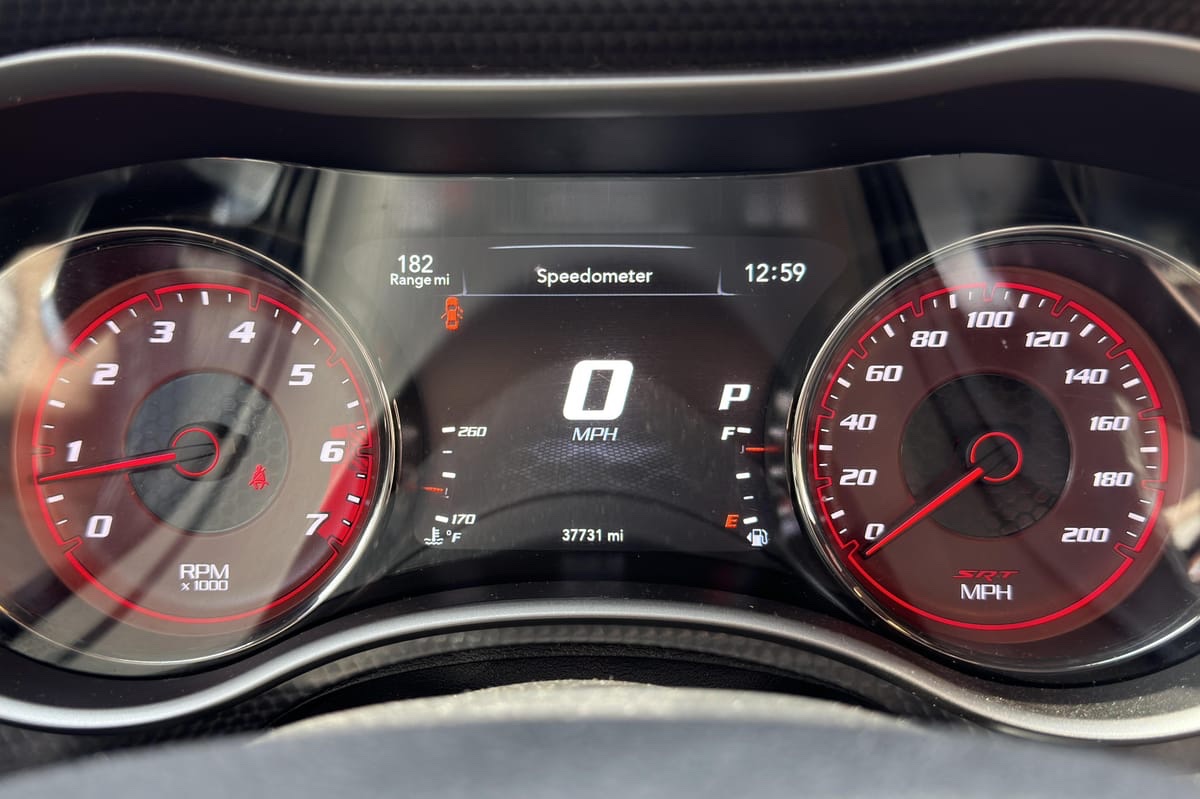 2017 Dodge Charger SRT Hellcat - Image 18