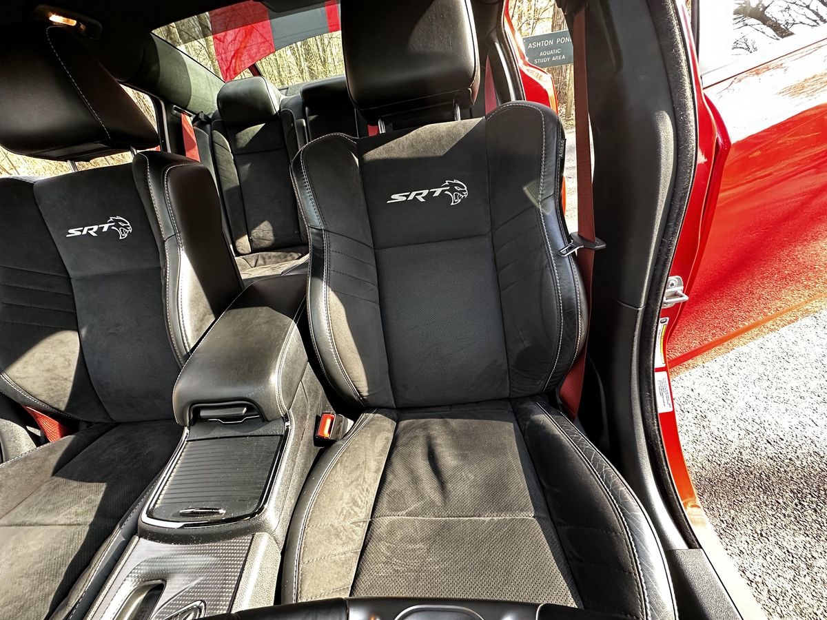 2017 Dodge Charger SRT Hellcat - Image 19