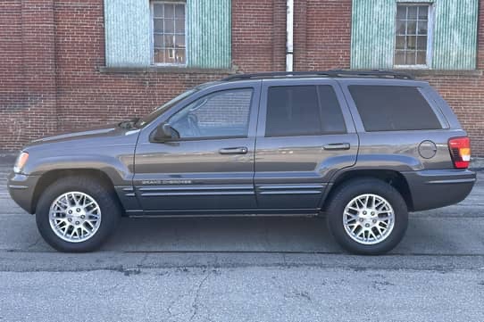 2004 Jeep Grand Cherokee Limited - Image 6